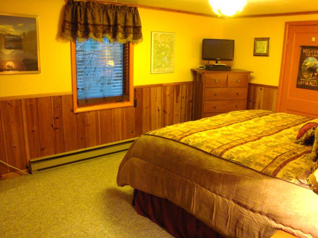 Yellowstone Wildlife Cabins West Yellowstone Exteriör bild